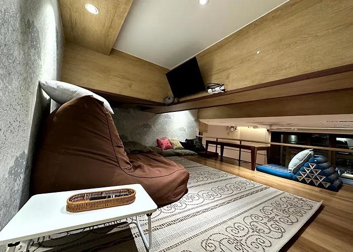 Nomad Live Albergue