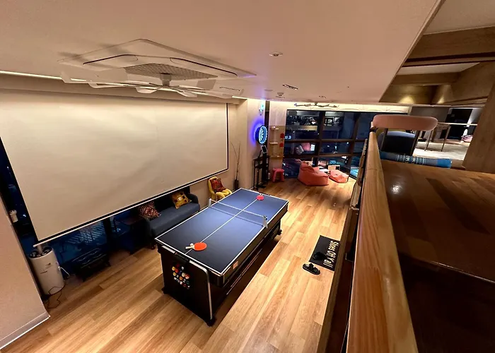 Nomad Live Albergue *